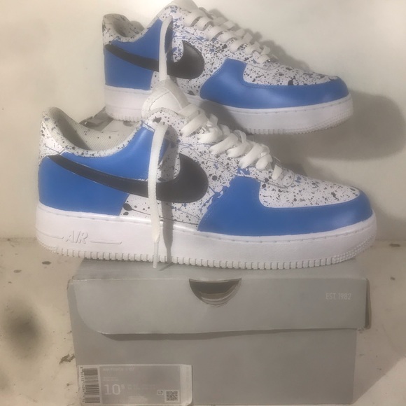 Custom Air Force 1s - Picture 3 of 4